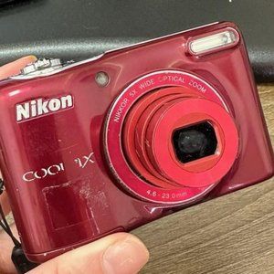 Nikon Digital Camera (COOLPIX L32 with 5x Wide-Angle NIKKOR Zoom Lens)